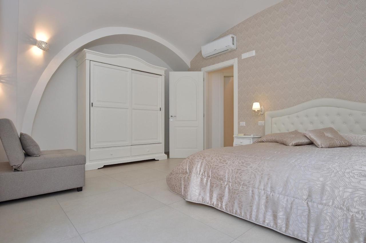 Sirena Apartment มินอริ ภายนอก รูปภาพ