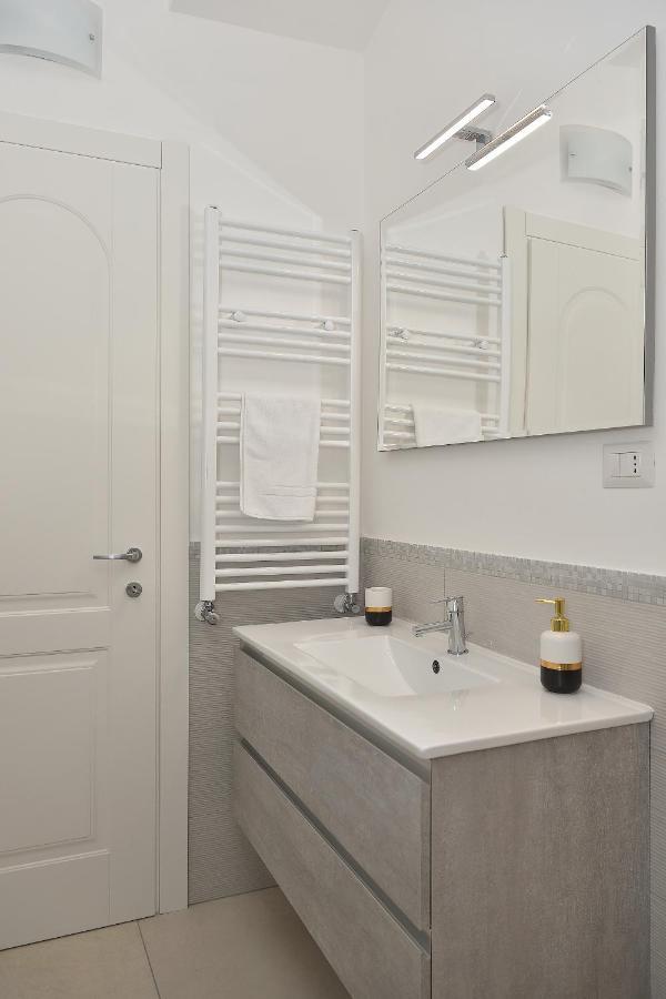 Sirena Apartment มินอริ ภายนอก รูปภาพ
