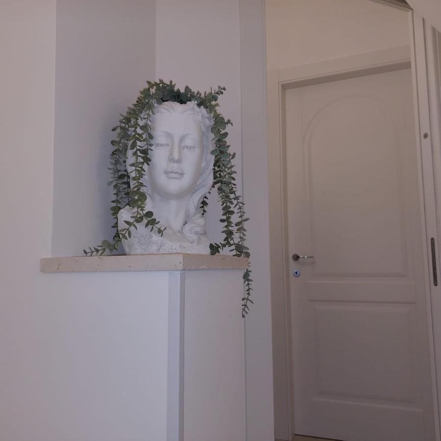 Sirena Apartment มินอริ ภายนอก รูปภาพ