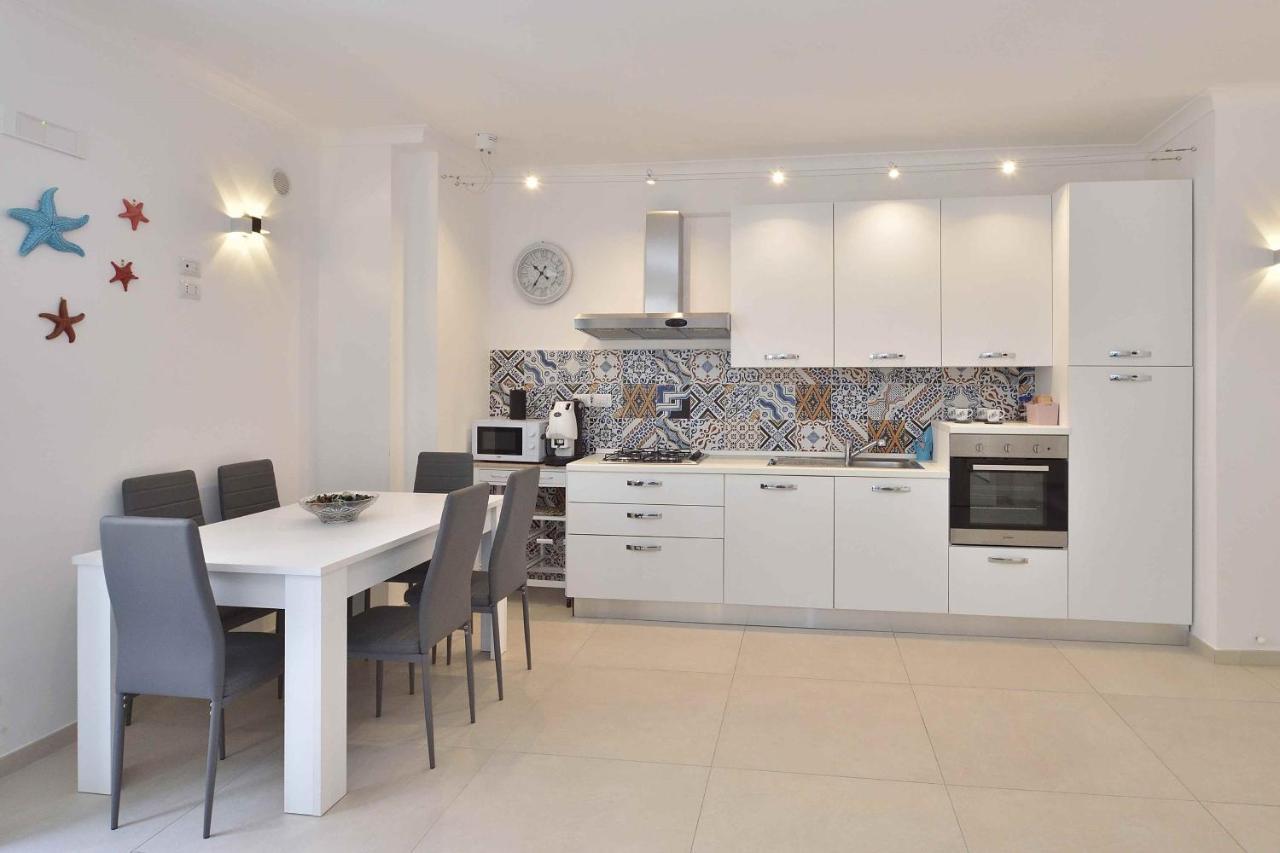 Sirena Apartment มินอริ ภายนอก รูปภาพ